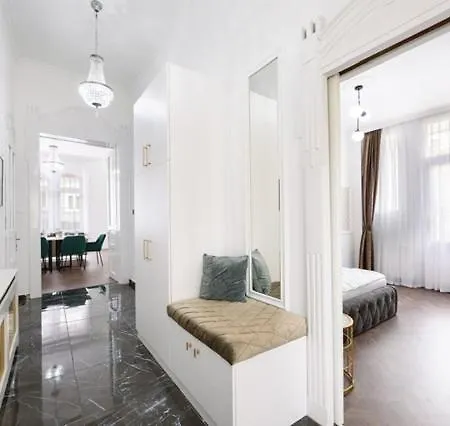 Opera Apartament *